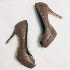 Fioni Brown Studded Heels